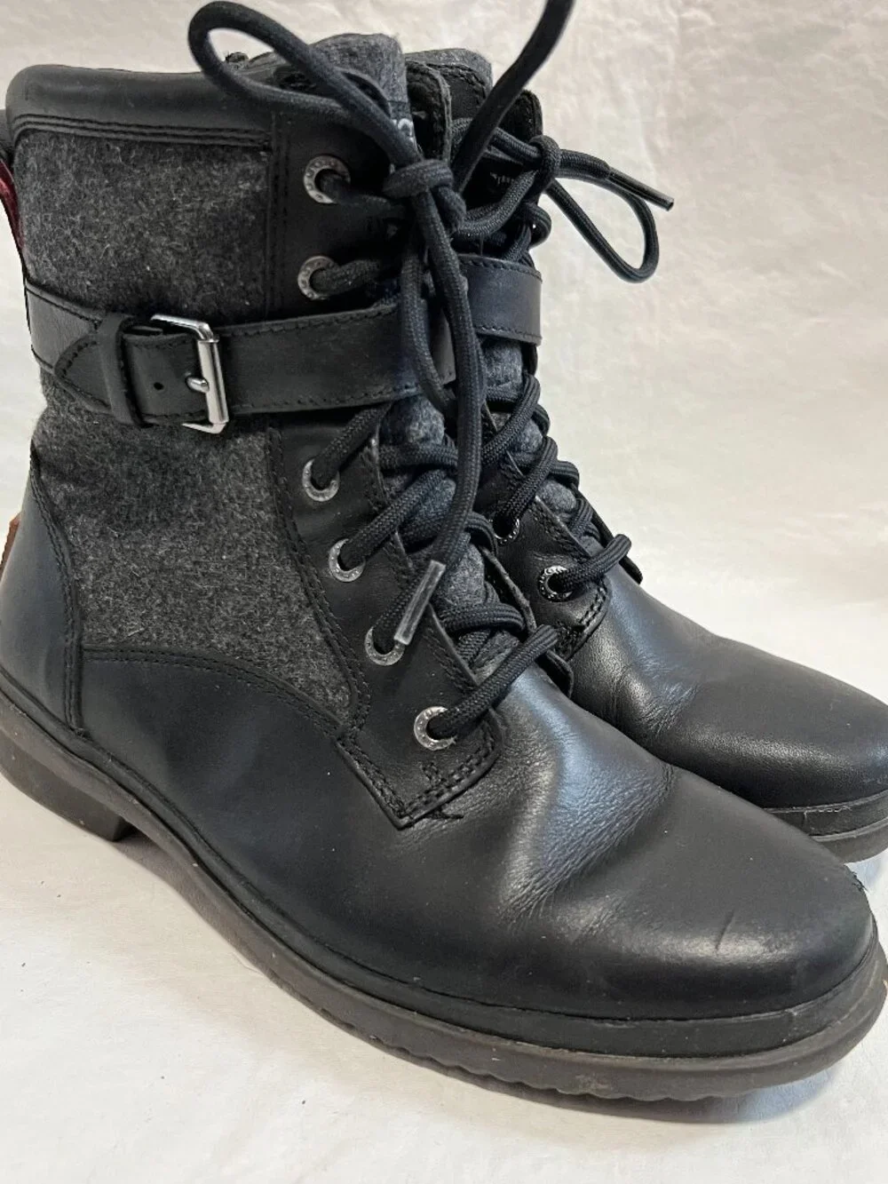 UGG boots Kesey size 7 waterproof leather black gray wool waterproof lace zip up